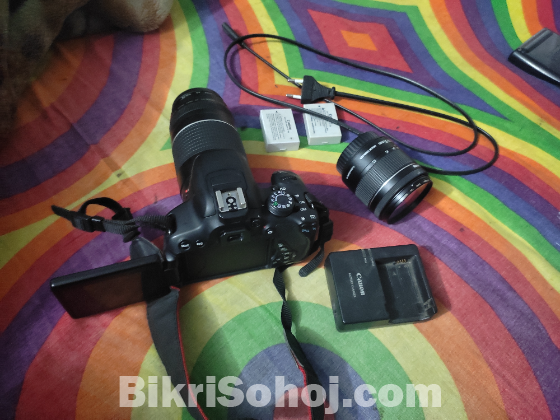 Canon 700D